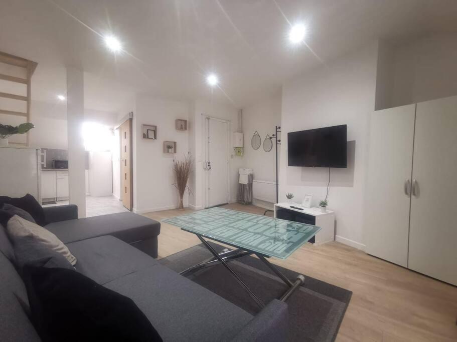 Smart House Airport Cdg, Asterix Apartment Louvres Екстериор снимка